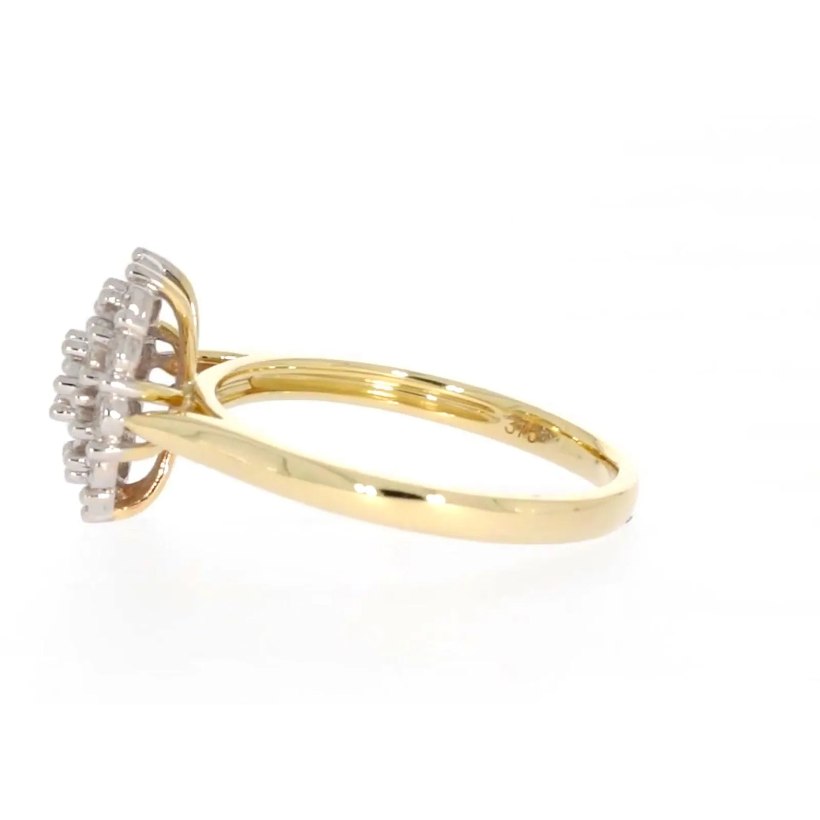 9ct Two Tone Gold Round Brilliant Cut 0.10 CARAT tw of Diamonds Ring