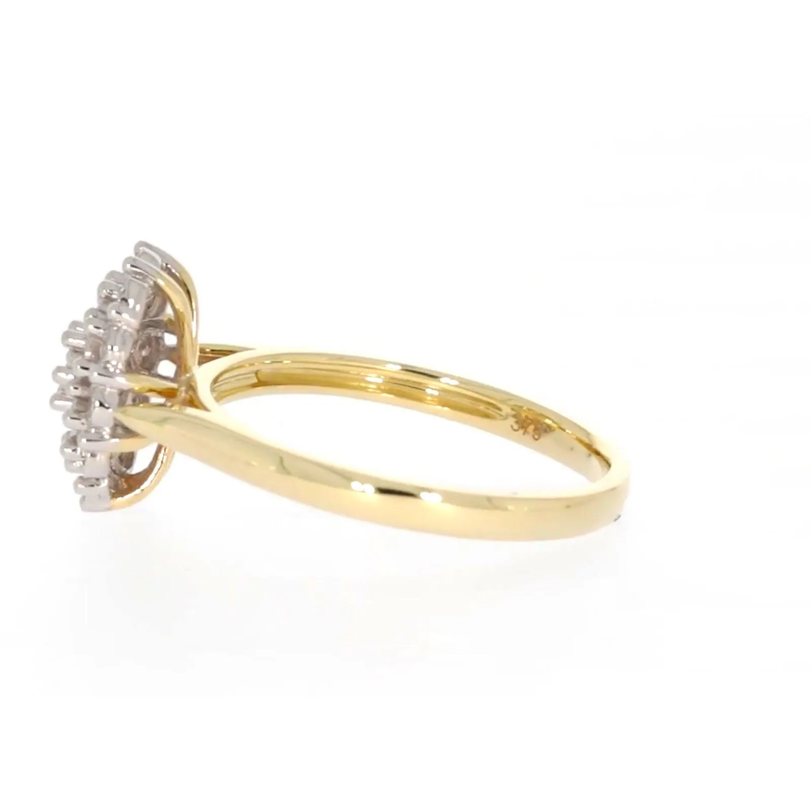 9ct Two Tone Gold Round Brilliant Cut 0.10 CARAT tw of Diamonds Ring