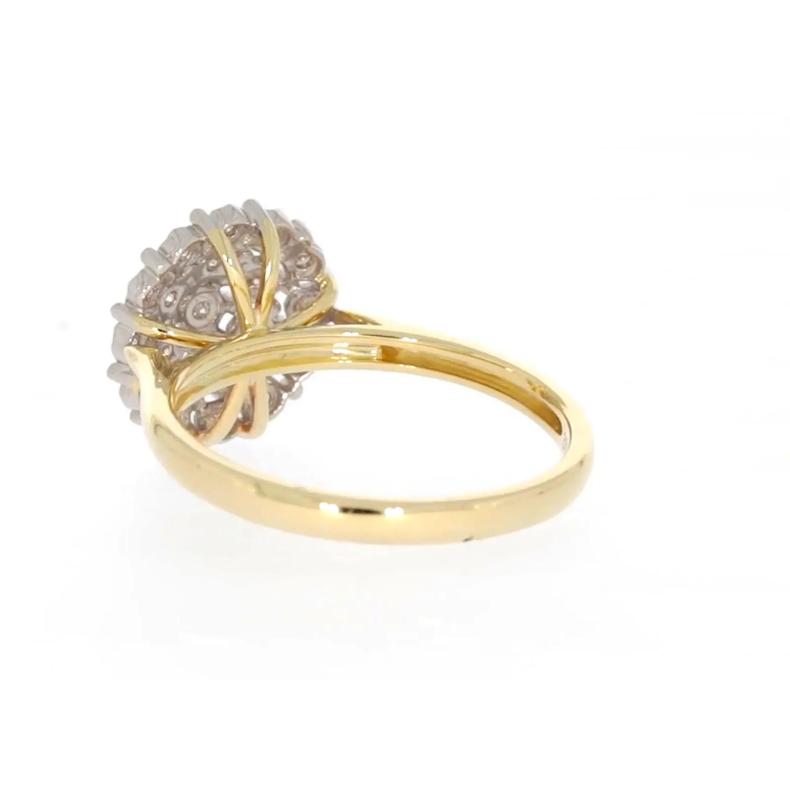 9ct Two Tone Gold Round Brilliant Cut 0.10 CARAT tw of Diamonds Ring