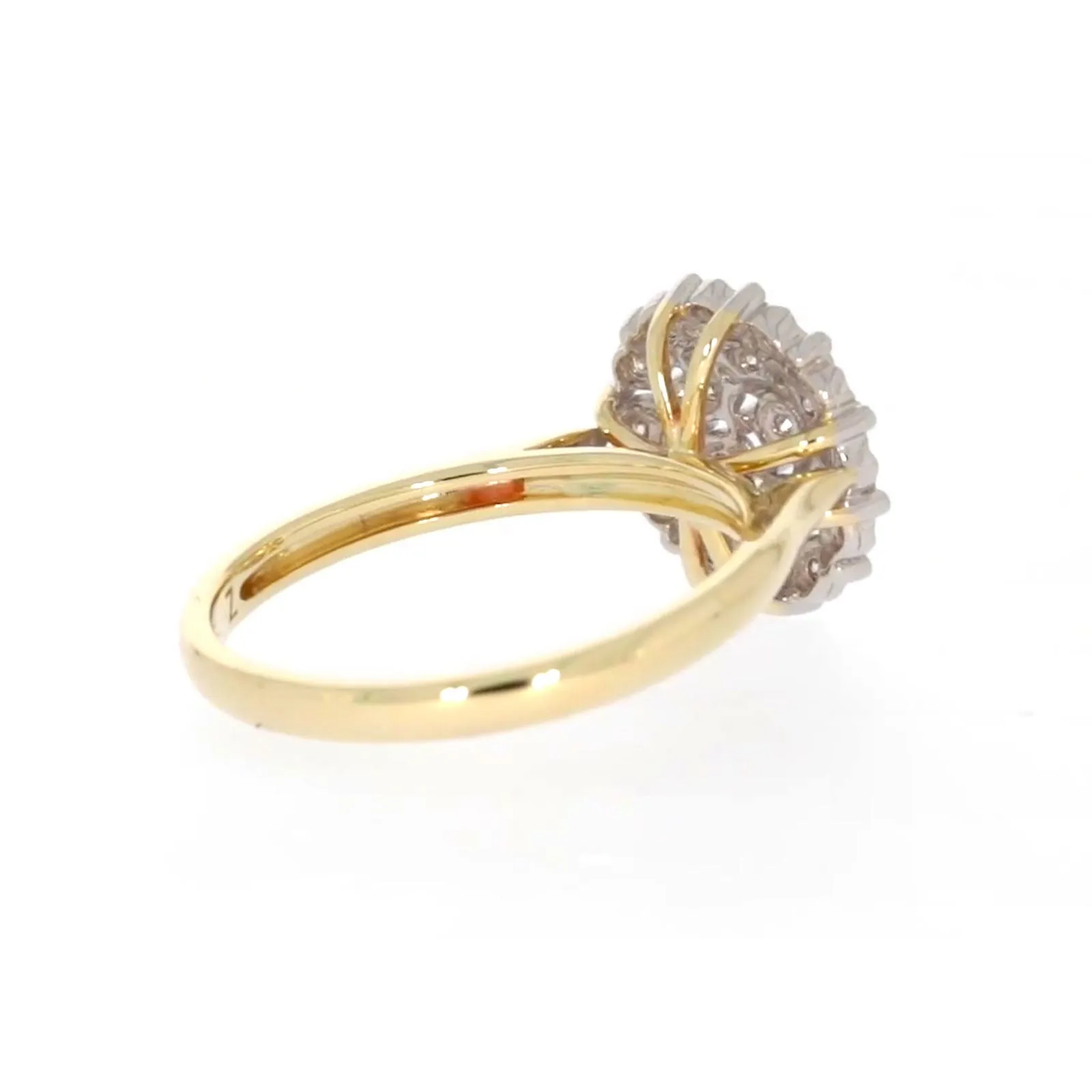 9ct Two Tone Gold Round Brilliant Cut 0.10 CARAT tw of Diamonds Ring