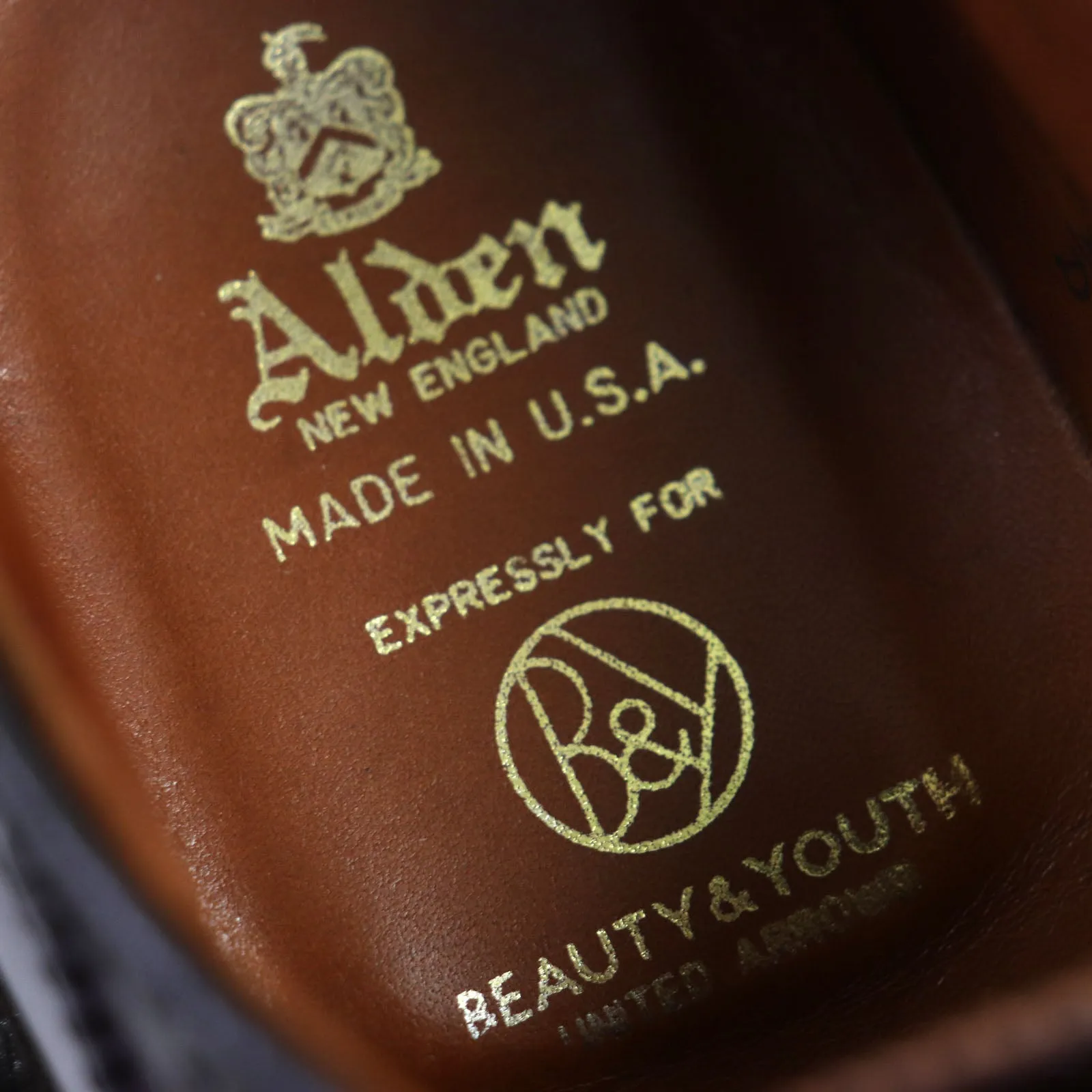 Alden Cordovan Wingtip Shoes Burgundy 6.5 USA