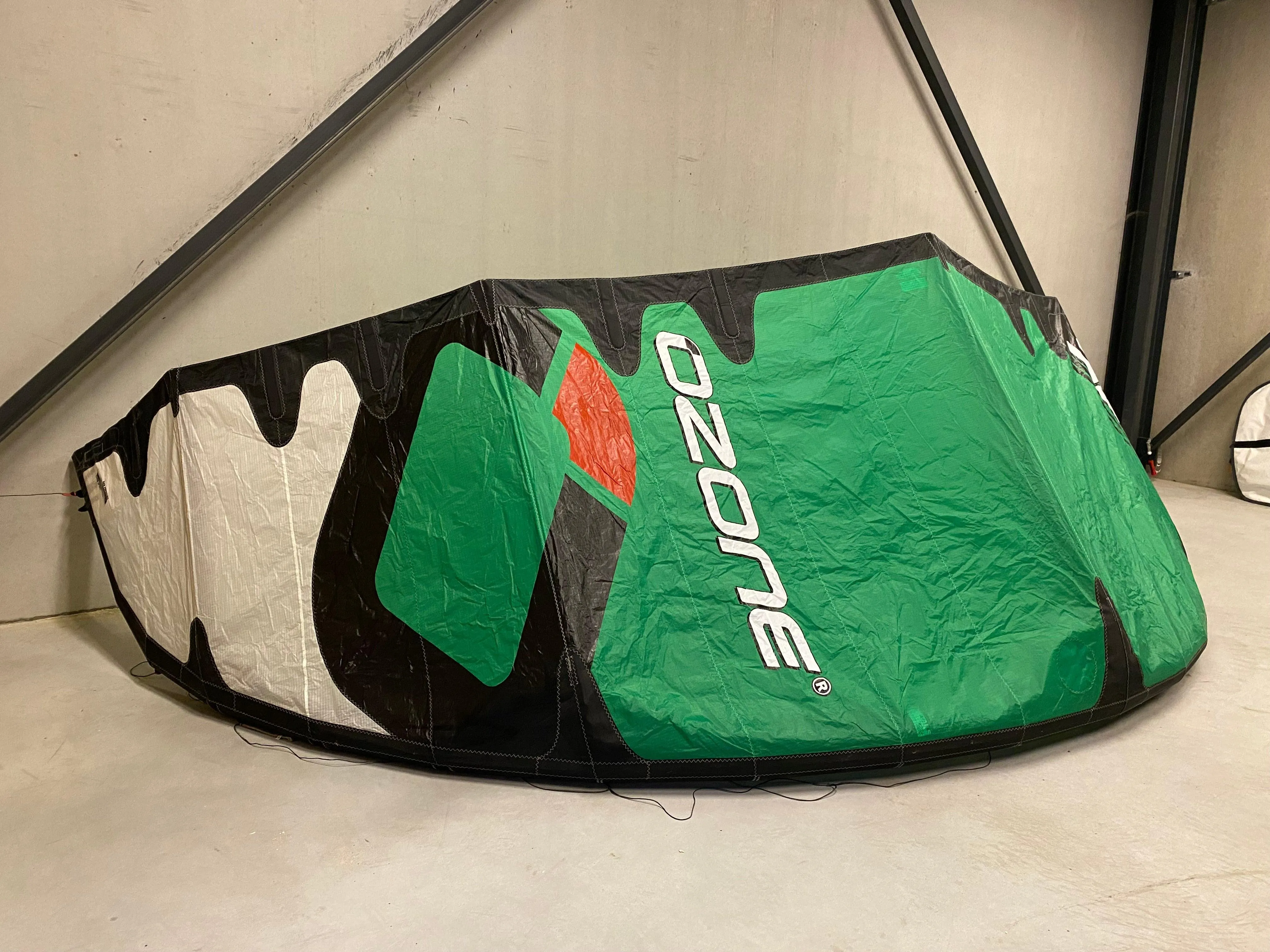 Used Ozone Edge V10 - 6m